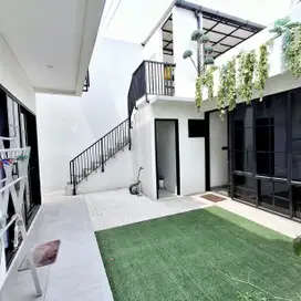 Rumah Bagus Full Furnished Dekat Pasar Segar Cinere