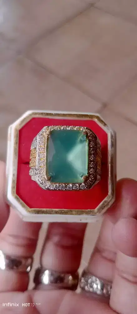 Batu Bacan Doko Kristal