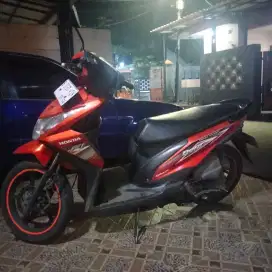 Honda beat 214 FI merah