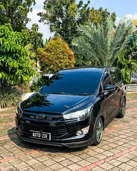 Toyota Kijang Innova Venturer Solar Diesel Hitam 2019 Turbo Full Spec