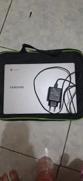 Samsung Chromebook 4 / Laptop Second murah