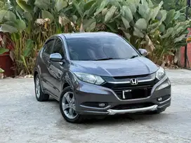 HONDA HRV S dp 10 MATIC 1.5 2017 Istiemwa Harga Jauh dari pasran
