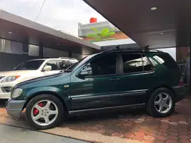 Mercedes-Benz ML320 2002 Bensin