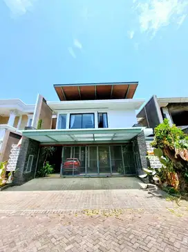 DIJUAL RUMAH MEWAH PAKUWON CITY VILLA ROYAL MODERN TROPICAL SIAP HUNI