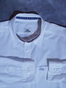 Kemeja putih Lacoste linen