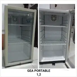 SHOWCASE MINI PORTABLE MERK GEA