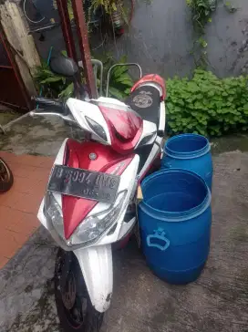 Yamaha Xeon  2012