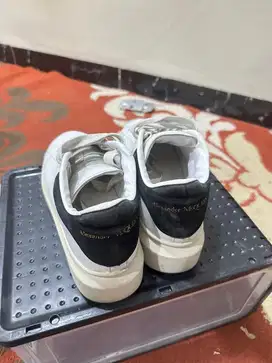 sepatu sneaker AM