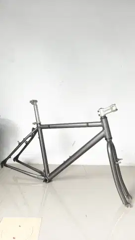 FRAME SEPEDA VINTAGE JADUL