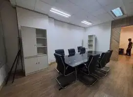 Sewa Kantor Semi Furnish 158 m2 di Menara Palma Kuningan Hrg Tjangkau