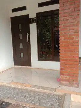 Disewakan Rumah di Perum Green Garden Bojonggede