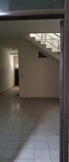 Di Jual Ruko 1,5 Lantai Mainroad Di Ibrahim Adji Kiaracondong