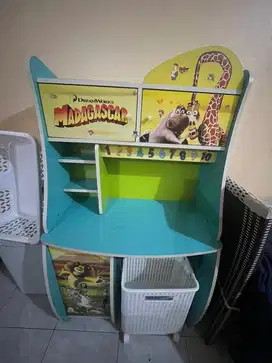 meja belajar anak