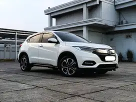 LOW KM 85 RB ! TDP 15 JT ! HONDA HRV SE PUTIH 2019 ! PAJAK PANJANG POL
