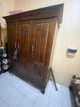 lemari kayu jati jepara 3 pintu