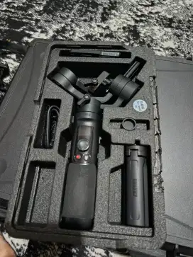Gimbal Zhiyun crane M2