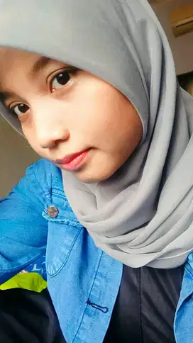 Saya Keisha umur 23 tahun dan saya perempuan