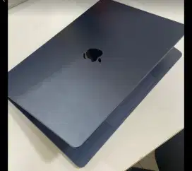 Apple MacBook Air M3 24GB 1TB 15 Inci Inch Fullset