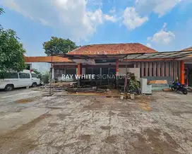 Tanah dan Bangunan Komersil di Jl Kramat V Dekat Senen