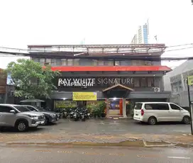 Dijual Gedung Hotel Harga di Bawah NJOP Jl Prapanca Raya, Keb. Baru