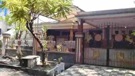 RUMAH DI RUNGKUT MENANGGAL