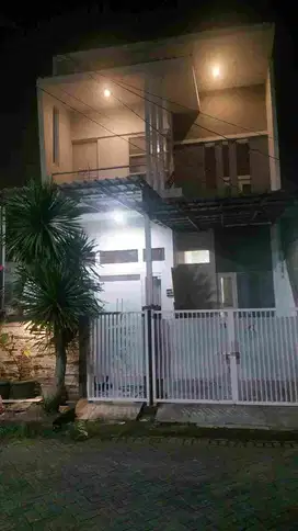 Rumah 2 lantai di perum citra fajar