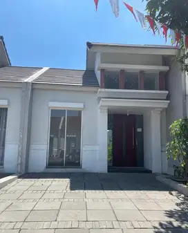 Rumah minimalis di Grand Harvest