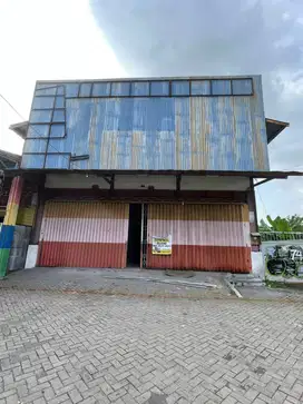 Disewakan Ruko Raya Manukan Kulon cocok buat berbagai Usaha