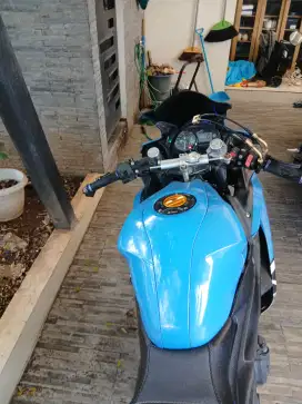 DI JUAL MOTOR R25 TAHUN 2016