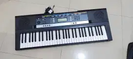 Yamaha PSR E-243 Bekas Normal