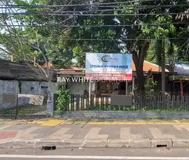 Dijual Rumah Lama Zona Komersil Cocok Untuk Pergudangan di Duren Sawit