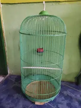 Kandang / sangkar burung besi bulat