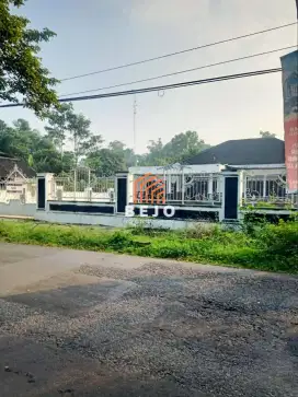 Disewakan Rumah cocok Kantor Murah Luas – Palagan