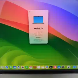 Macbook M1 Pro Max 16 inch Ram 32 Ssd 512 layar 16 inch lengkap full