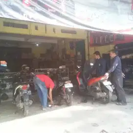 Dicari Mekanik Montir Bengkel Service Motor Berpengalaman