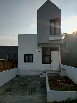 Rumah Cantik Minimalis siap Huni di Cihanjuang Bonus Motor