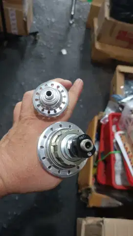 hub hubsmith ceramic brompton 28h depan belakang