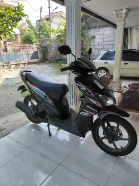 Honda vario cw asli th 2014 pjk hdp srt2 lkp hrg nego halus dirmh aja.