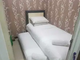 Ready Unit Lantai rendah 2 , Furnished sewa 6bln free ipl Green Pramuk