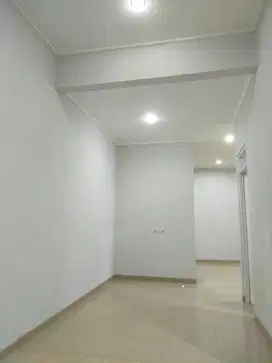 Dijual Rumah Siap Huni di Grand Serpong Residence 2