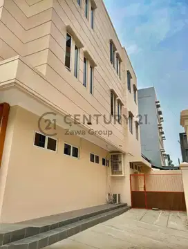 Disewakanl Ruko Rapi Hook 3 Lantai di Pasar Baru, Jakarta Pusat