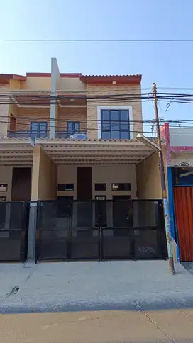 Dijual Rumah di Harapan Indah Lokasi Strategis