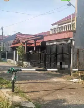 Dijual rumah 2 gandeng Pekayon bekasi