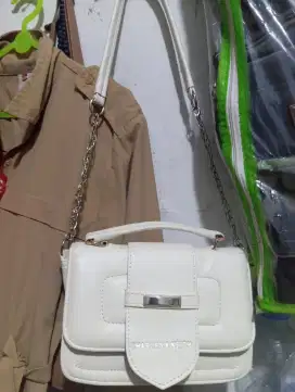 TAS SELEMPANG WANITA