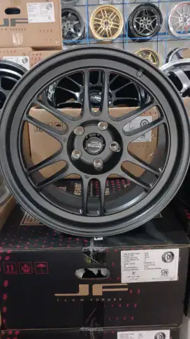 Enkei rpf1 ring 18x8,5 pcd 5x114,3 ET 22 innova reborn zenix 4pcs