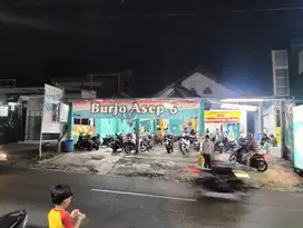 Kami tawarkan 3 ruko 1 Sertifikat yg berlokasikan di Sekaran Gunungpat