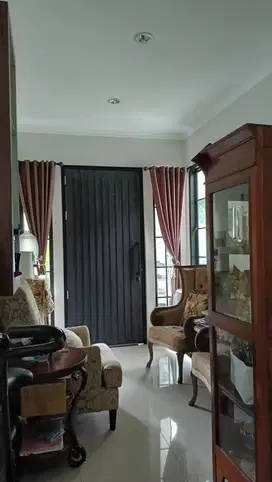Rumah cantik siap huni di Anggrek Loka BSD