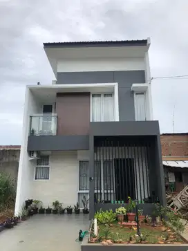 Dijual rumah mewah 2 lantai di Cikunir Bekasi