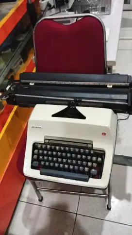 Mesin tik manual 18 inci bs a3 olympia