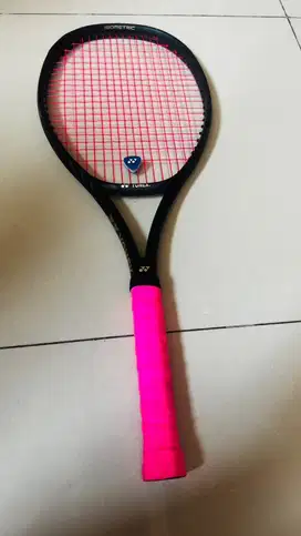Raket tennis Yonex Vcore100